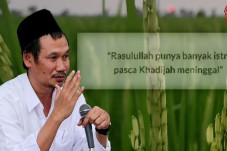 Pandangan Gus Baha Tentang...