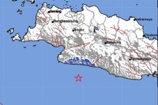 Gempa Bumi Guncang Sukabumi,...
