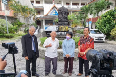 ITNY, Kampus Penghasil...