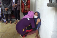 Tangis Pecah di Jombang,...