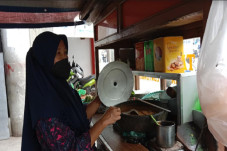 Cerita Pedagang Kupat...
