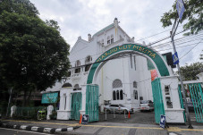 Sejarah Masjid Cut Meutia,...