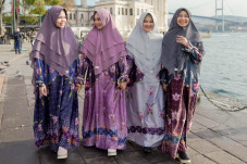 Tampil Modis saat Lebaran...