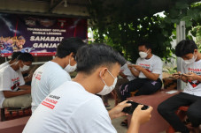 Relawan Sosialisasikan...