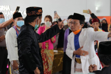 Didukung Universitas...