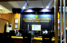Putusan PT Makassar...