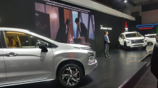 Beragam Mobil Mitsubishi...