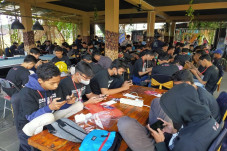 Lomba Mobile Legends...