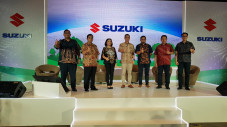 Catatan Penjualan Suzuki...