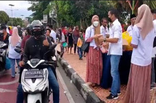 Senyum Bahagia Amin...