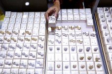 Jewellery Center, Tempat...