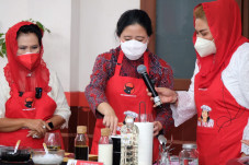 Ikut Demo Memasak, Puan:...