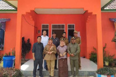 Reses ke Desa Sebuai,...