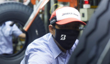 Bridgestone Bertekad...