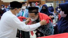 SIG Berangkatkan 113...