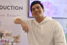 Ridho Illahi Bagikan...