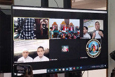 Putra Siregar Jalani...