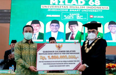 68 Tahun UMI, Gubernur...