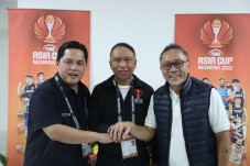 Menpora Amali bersama...