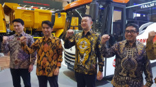 Mitsubishi FUSO Bawa...