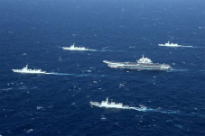China Hentikan Latihan...