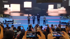 Wuling Motor Resmi Luncurkan...