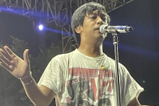 dMasiv Sebarkan Pesan...