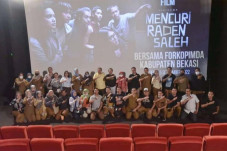 Bupati Bekasi Gelar...