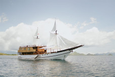 Majestic Sailing Experience...