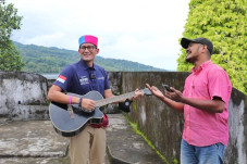 Lestarikan Karya Lokal,...