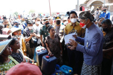 Kekurangan Pasokan,...