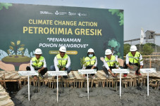 Wujudkan Net Zero Emissions,...
