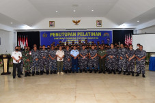 Perkuat Pertahanan Maritim,...