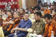 Hary Tanoe Hadiri Peresmian...