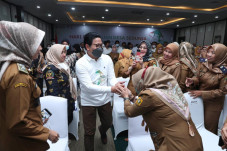 Kemendes PDTT Gelar...