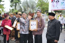 Wali Kota dan Kades...