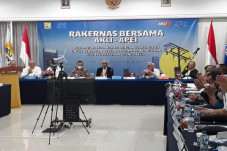 Upaya Mencari Solusi...