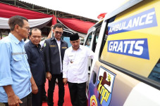 Dukung Kesehatan Warga,...