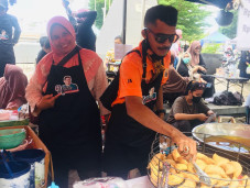 Dorong Ekonomi Keluarga,...