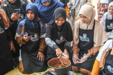 Relawan Sandiaga Uno...