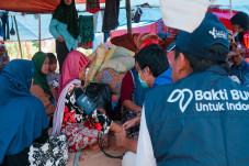 Wujudkan Bakti BUMN,...