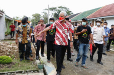 Ganjar Targetkan Program...