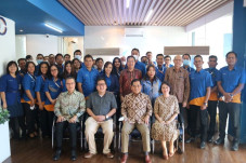 Usung Konsep Community...