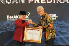 Mudahkan Layanan Publik,...