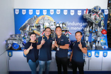Bangkitkan Industri...