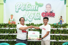 Warga Cengkareng Ikut...