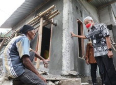 Entaskan Kemiskinan,...