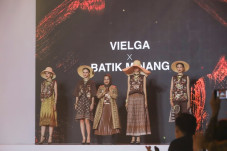 Perkenalkan Batik Minang,...