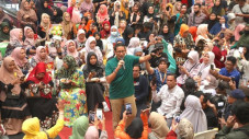 Sandiaga Uno Hidupkan...