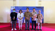 Kementerian Kominfo...